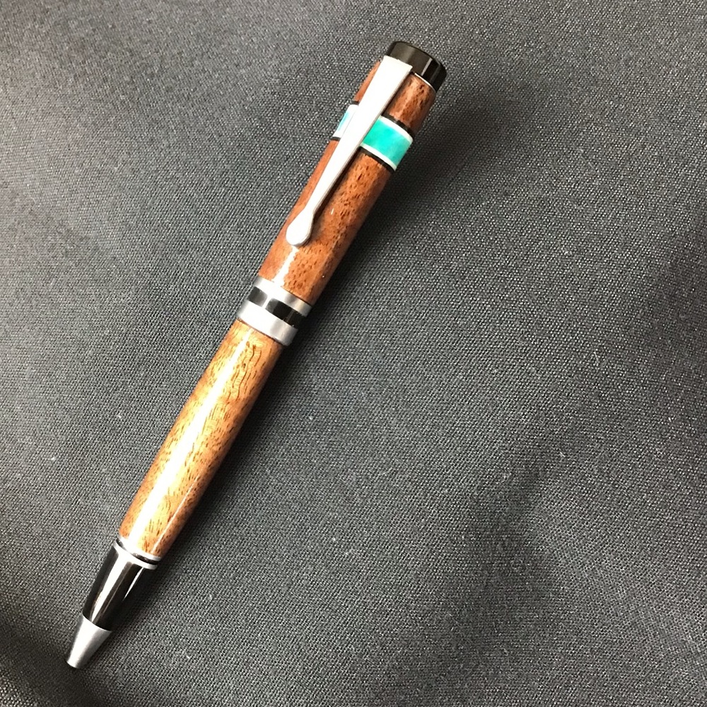🎁 Handcrafted Ink Pen West Virginia walnut
